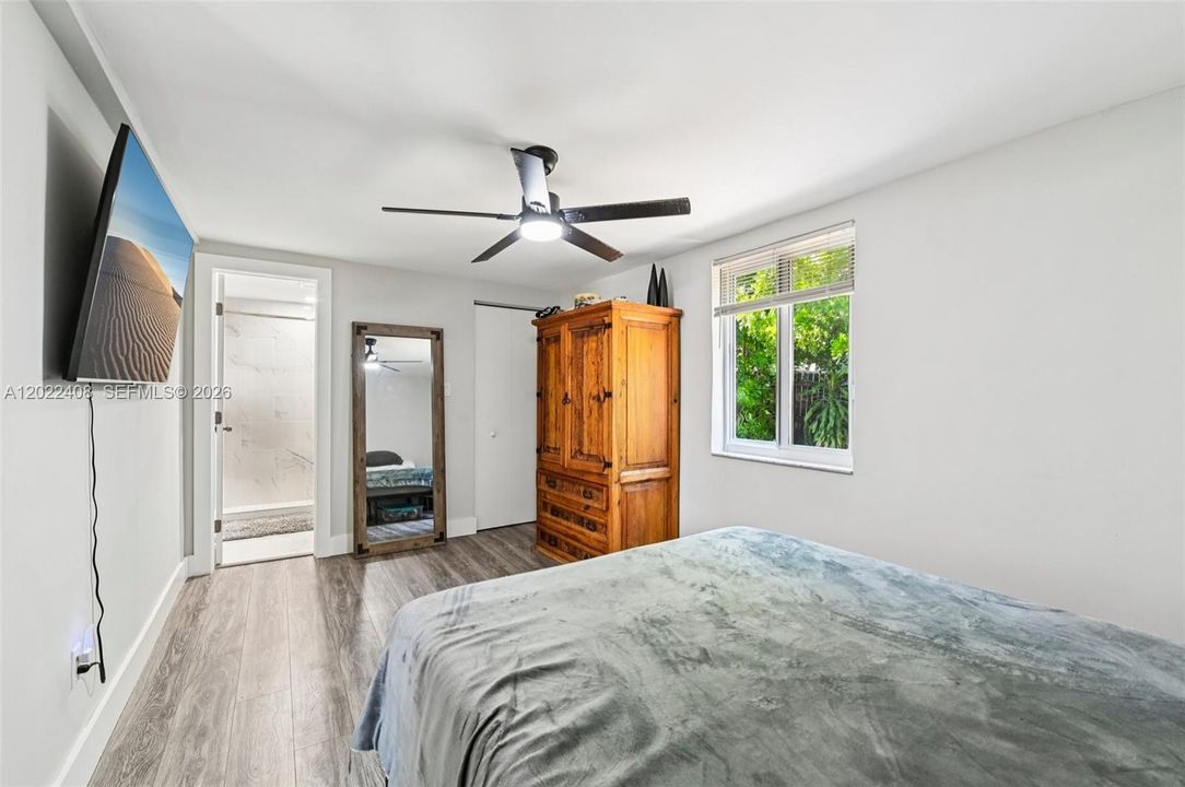 For Sale: $380,000 (3 beds, 2 baths, 1184 Square Feet)