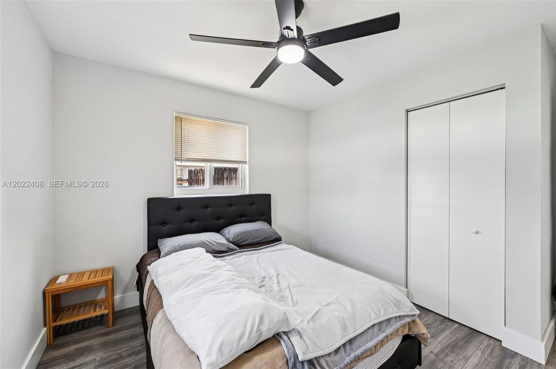 For Sale: $380,000 (3 beds, 2 baths, 1184 Square Feet)