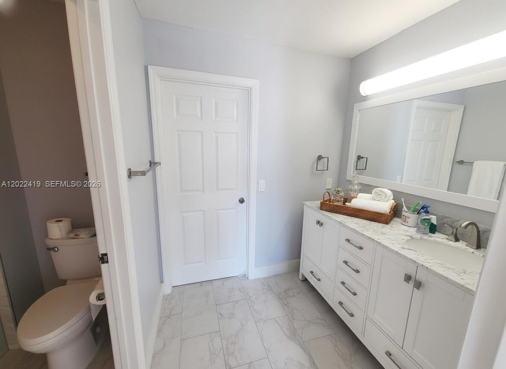 В аренду: $6,200 (4 спален, 3 ванн, 2728 Квадратных фут)