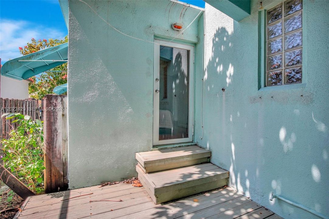 For Rent: $3,400 (2 beds, 2 baths, 1567 Square Feet)