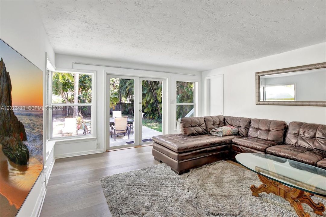 For Rent: $3,400 (2 beds, 2 baths, 1567 Square Feet)