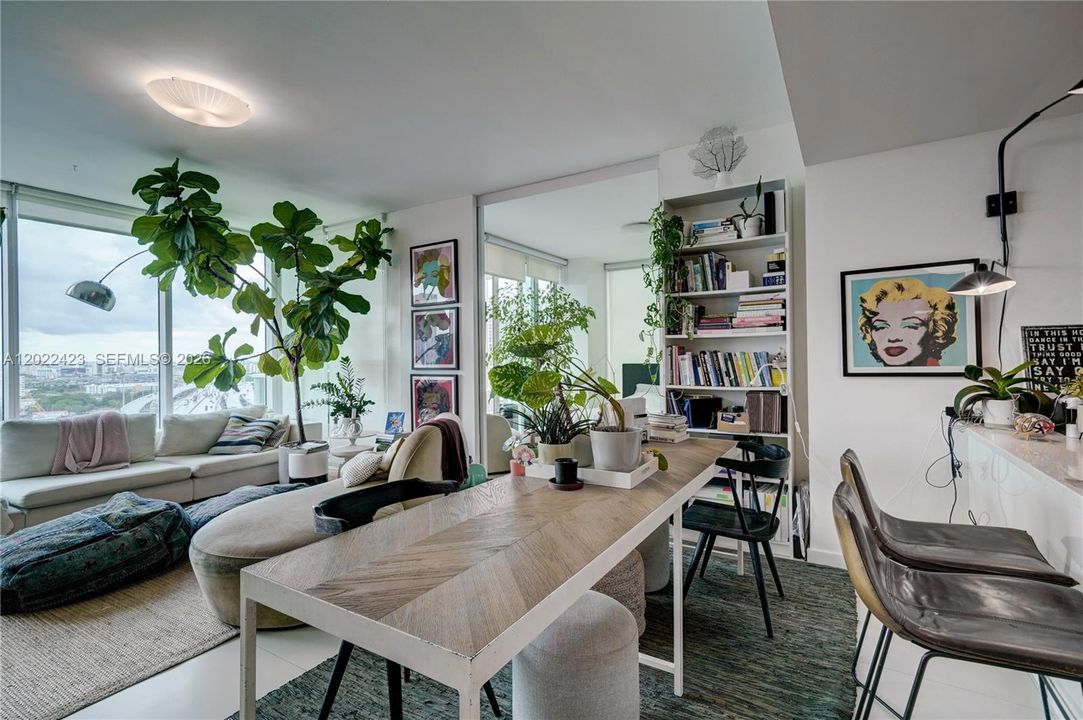 В аренду: $5,100 (2 спален, 2 ванн, 1123 Квадратных фут)