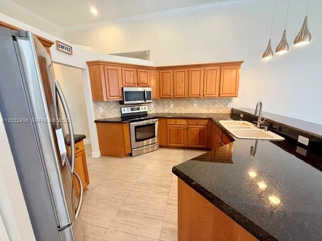 For Sale: $1,299,999 (5 beds, 3 baths, 2619 Square Feet)