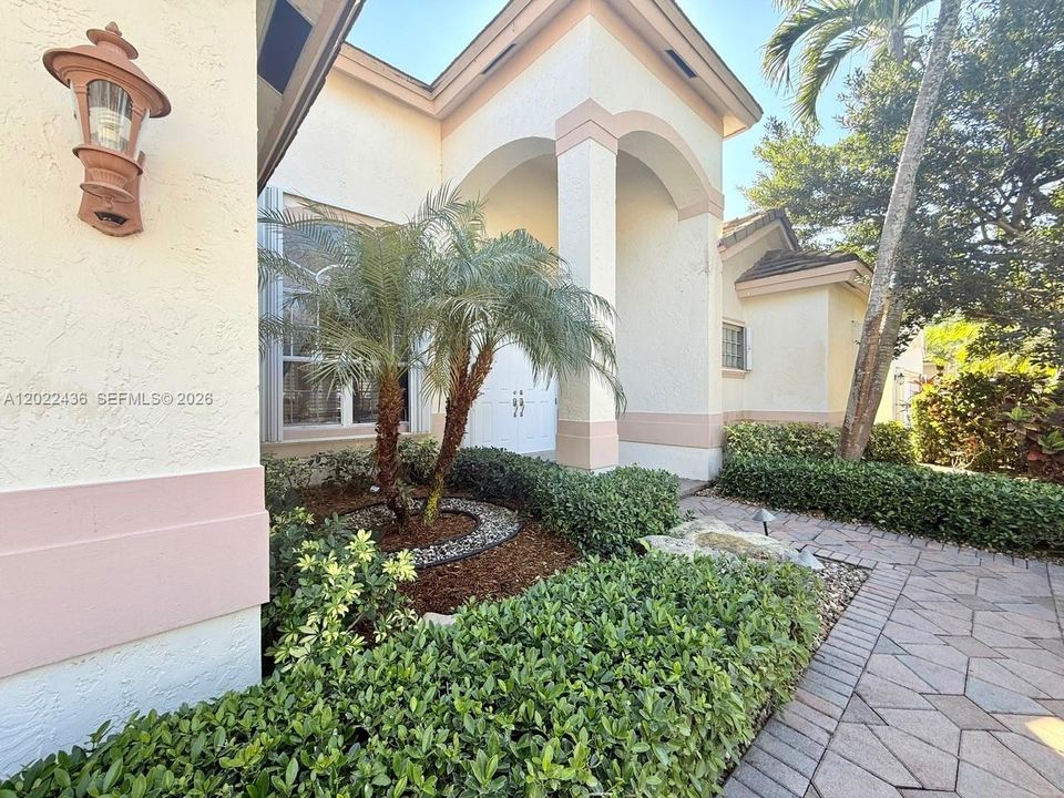 For Sale: $1,299,999 (5 beds, 3 baths, 2619 Square Feet)