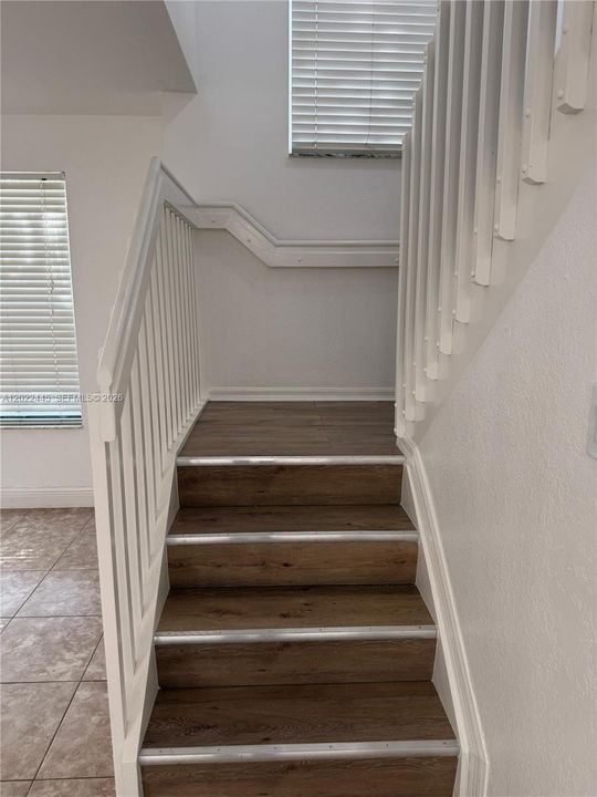 В аренду: $2,890 (3 спален, 2 ванн, 1235 Квадратных фут)