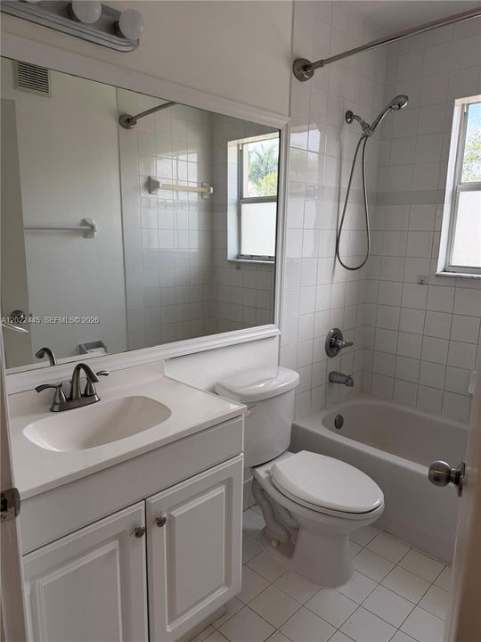 В аренду: $2,890 (3 спален, 2 ванн, 1235 Квадратных фут)