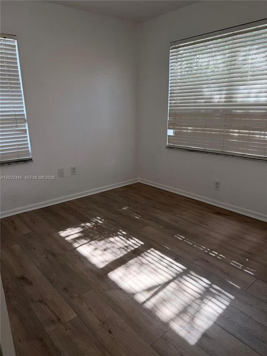 В аренду: $2,890 (3 спален, 2 ванн, 1235 Квадратных фут)