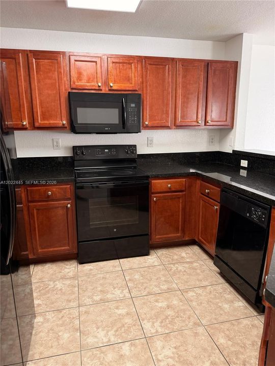 В аренду: $2,890 (3 спален, 2 ванн, 1235 Квадратных фут)