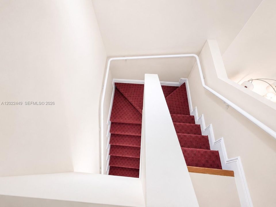 For Sale: $529,000 (2 beds, 2 baths, 1699 Square Feet)
