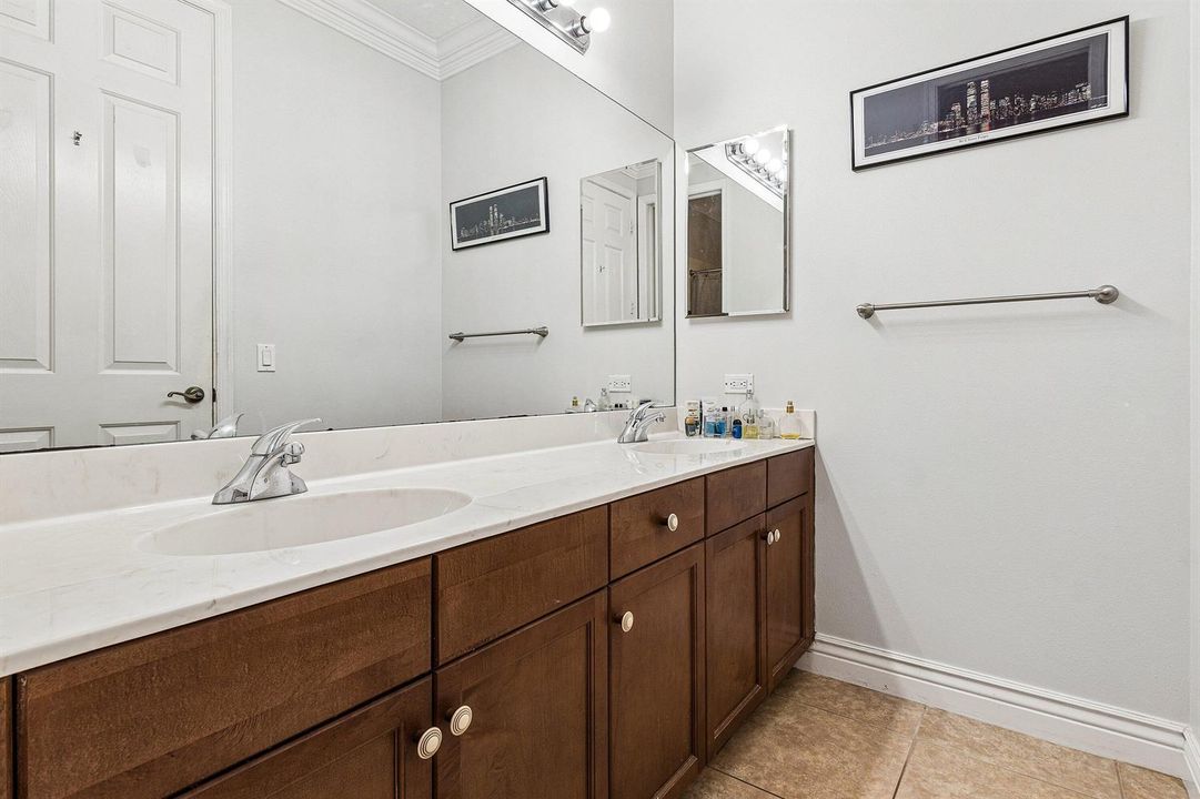 Upstairs Full Bath