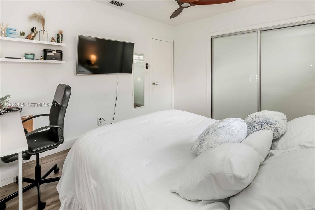 For Sale: $1,499,000 (4 beds, 2 baths, 2785 Square Feet)
