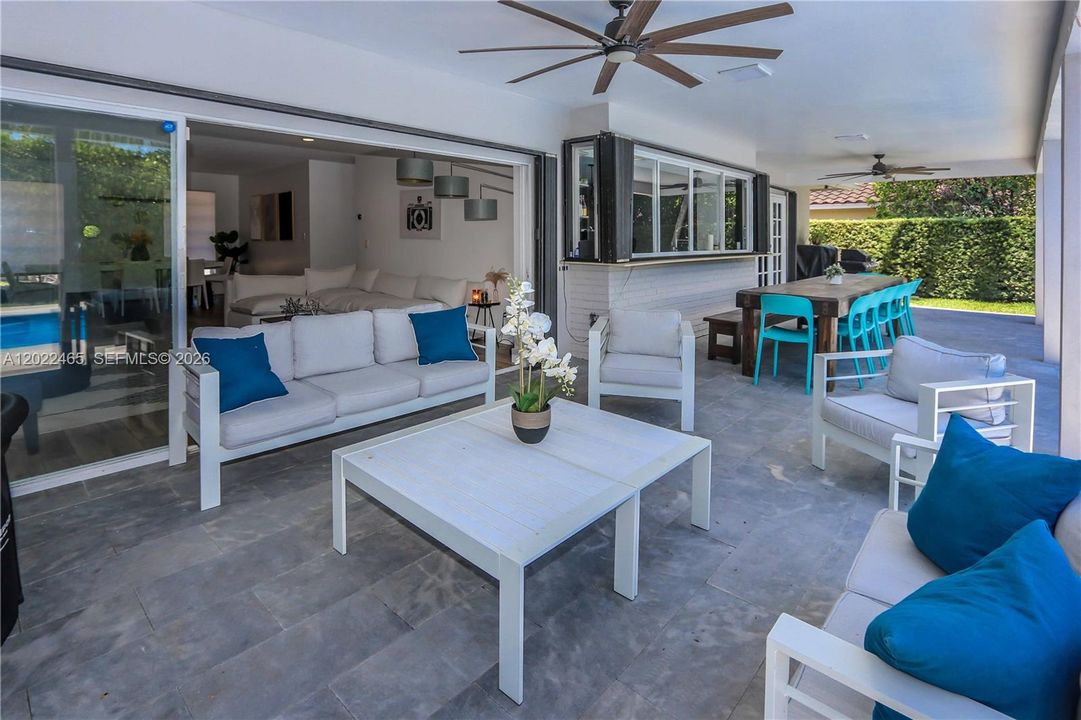 For Sale: $1,499,000 (4 beds, 2 baths, 2785 Square Feet)