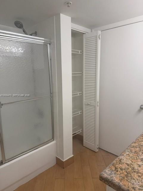 В аренду: $1,700 (1 спален, 1 ванн, 703 Квадратных фут)