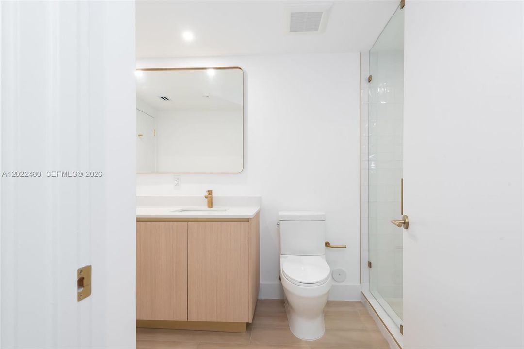 For Sale: $998,000 (1 beds, 1 baths, 1126 Square Feet)