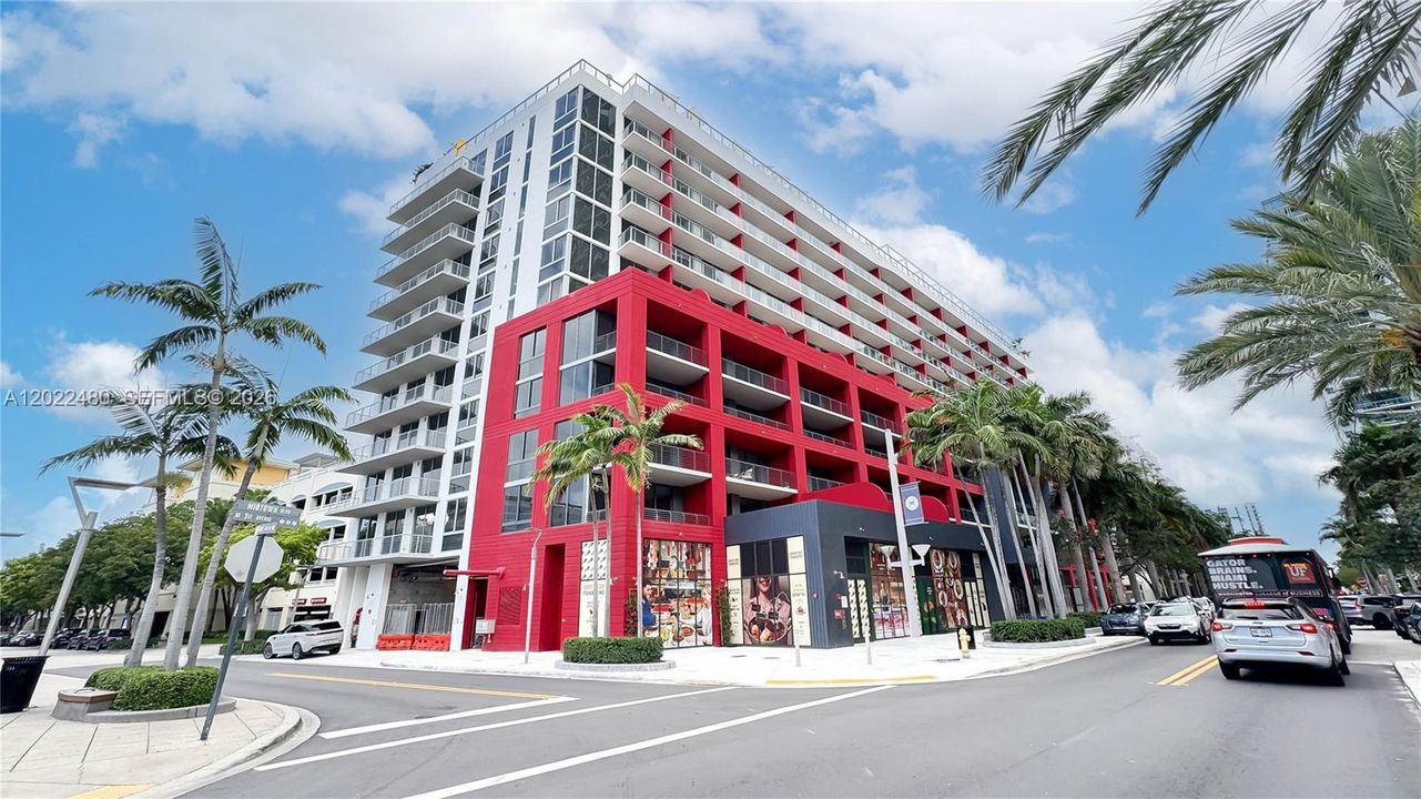 For Sale: $998,000 (1 beds, 1 baths, 1126 Square Feet)