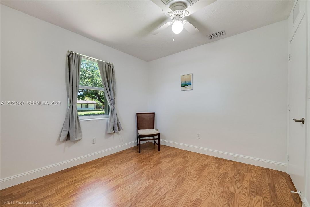 For Sale: $940,000 (4 beds, 2 baths, 1622 Square Feet)