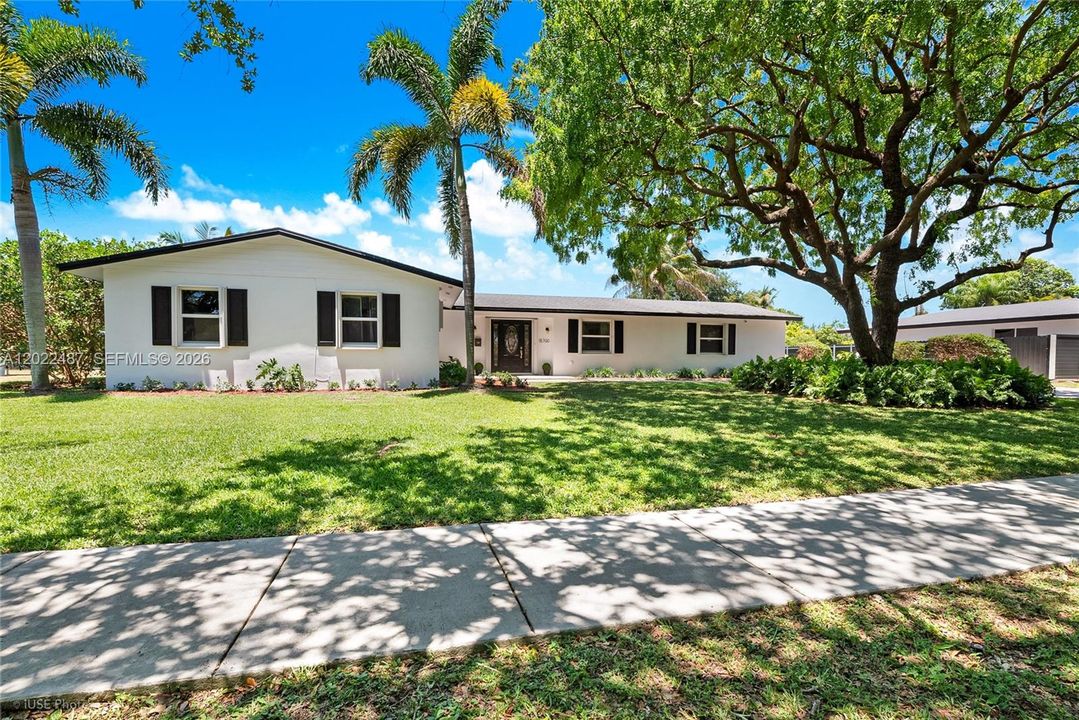 For Sale: $940,000 (4 beds, 2 baths, 1622 Square Feet)