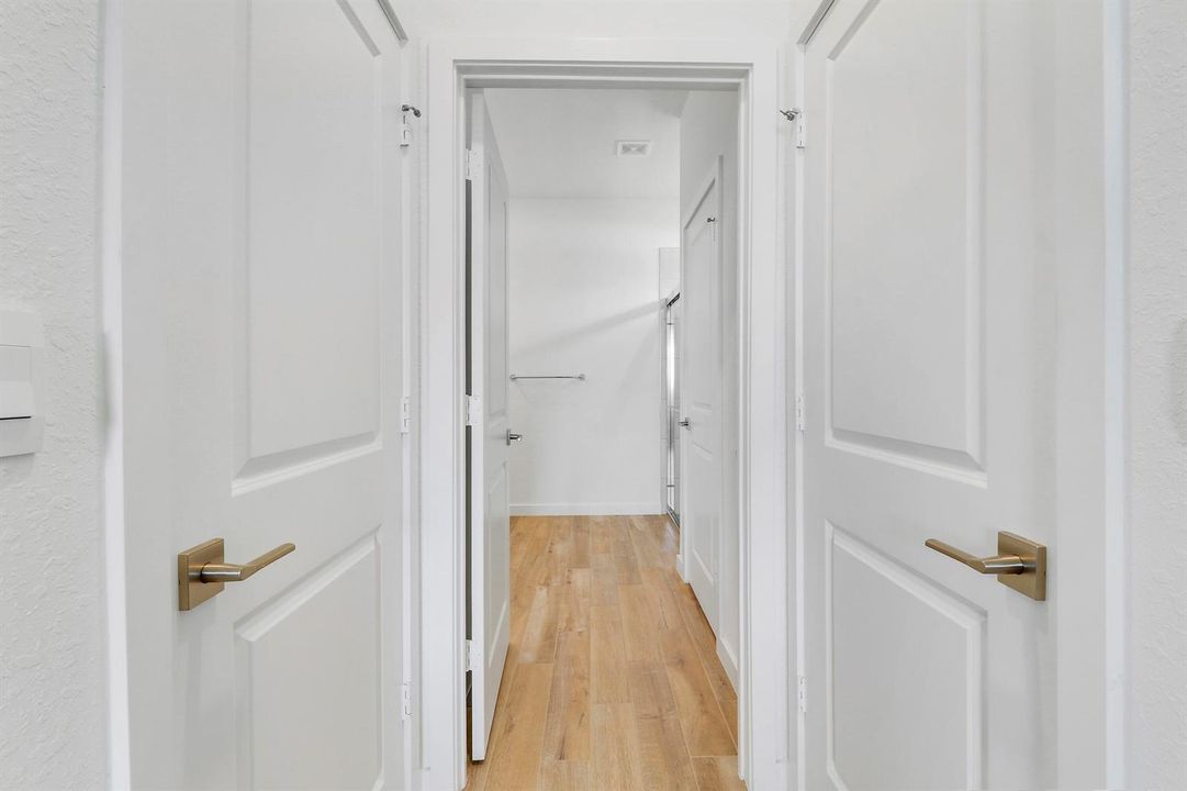 2 Walk in Closets