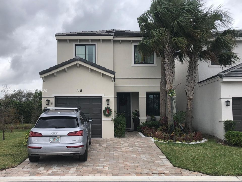 For Rent: $3,950 (3 beds, 2 baths, 1730 Square Feet)
