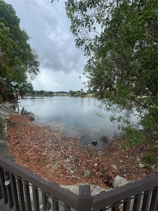 For Rent: $3,100 (3 beds, 2 baths, 1109 Square Feet)