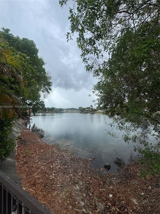 For Rent: $3,100 (3 beds, 2 baths, 1109 Square Feet)