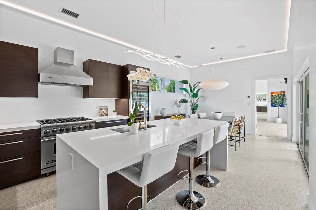 Open Kitchen Perfect For Entertaining