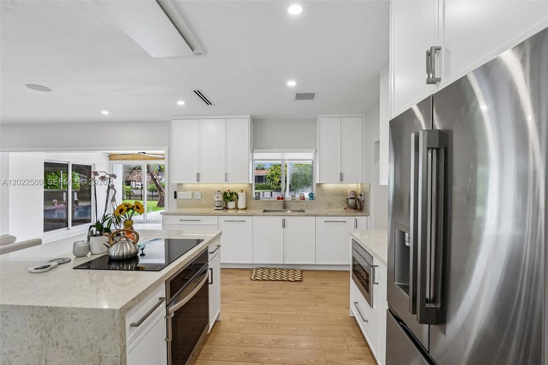 For Sale: $1,845,000 (4 beds, 3 baths, 2079 Square Feet)