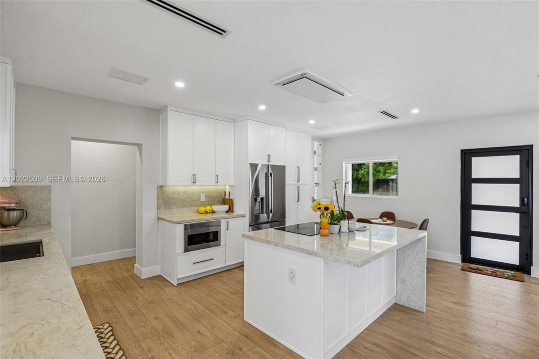 For Sale: $1,845,000 (4 beds, 3 baths, 2079 Square Feet)