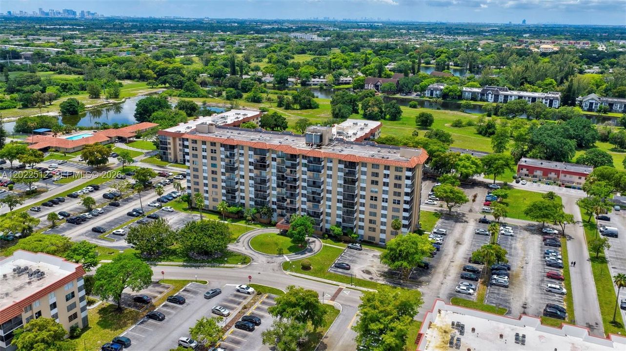 For Rent: $1,850 (1 beds, 1 baths, 783 Square Feet)