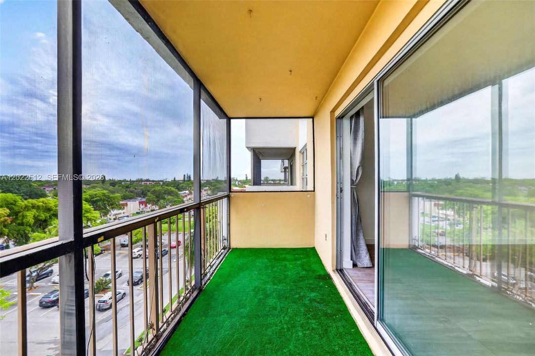 For Rent: $1,850 (1 beds, 1 baths, 783 Square Feet)