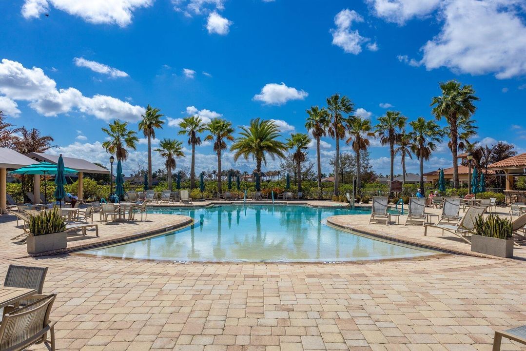 Clubhouse Pool