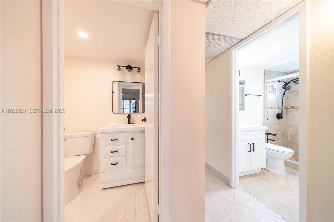 For Sale: $155,000 (2 beds, 2 baths, 880 Square Feet)