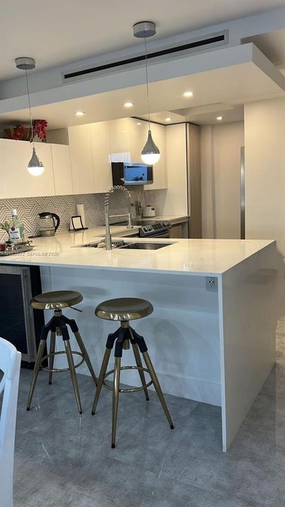 На продажу: $267,000 (1 спален, 1 ванн, 792 Квадратных фут)