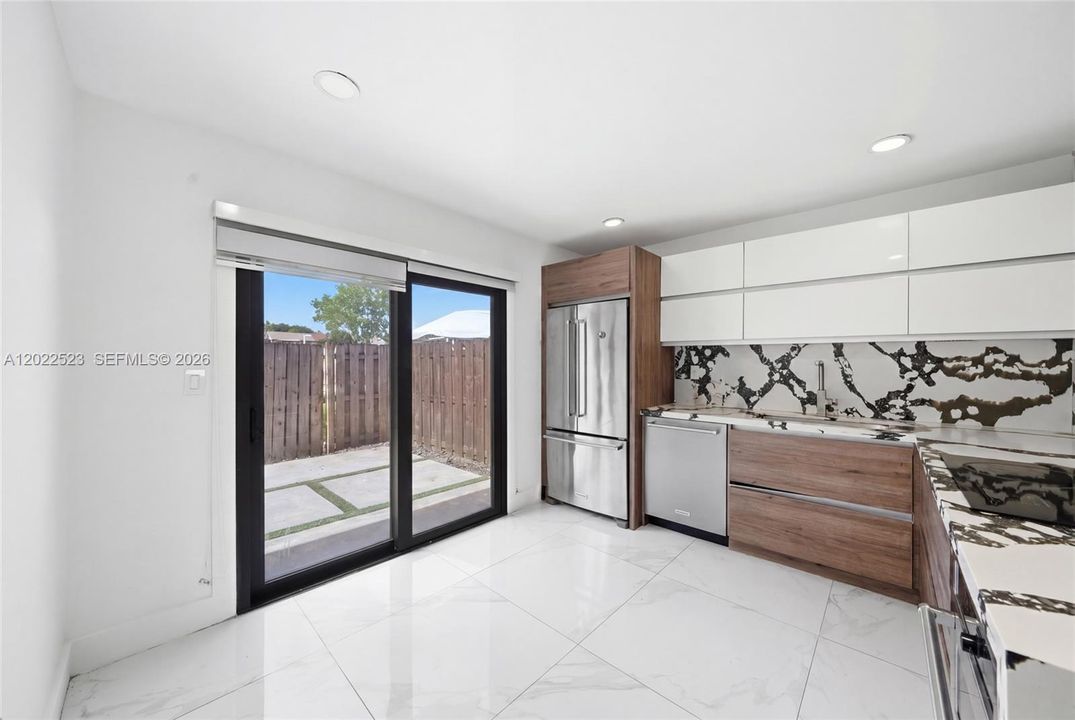For Sale: $469,000 (4 beds, 2 baths, 1525 Square Feet)