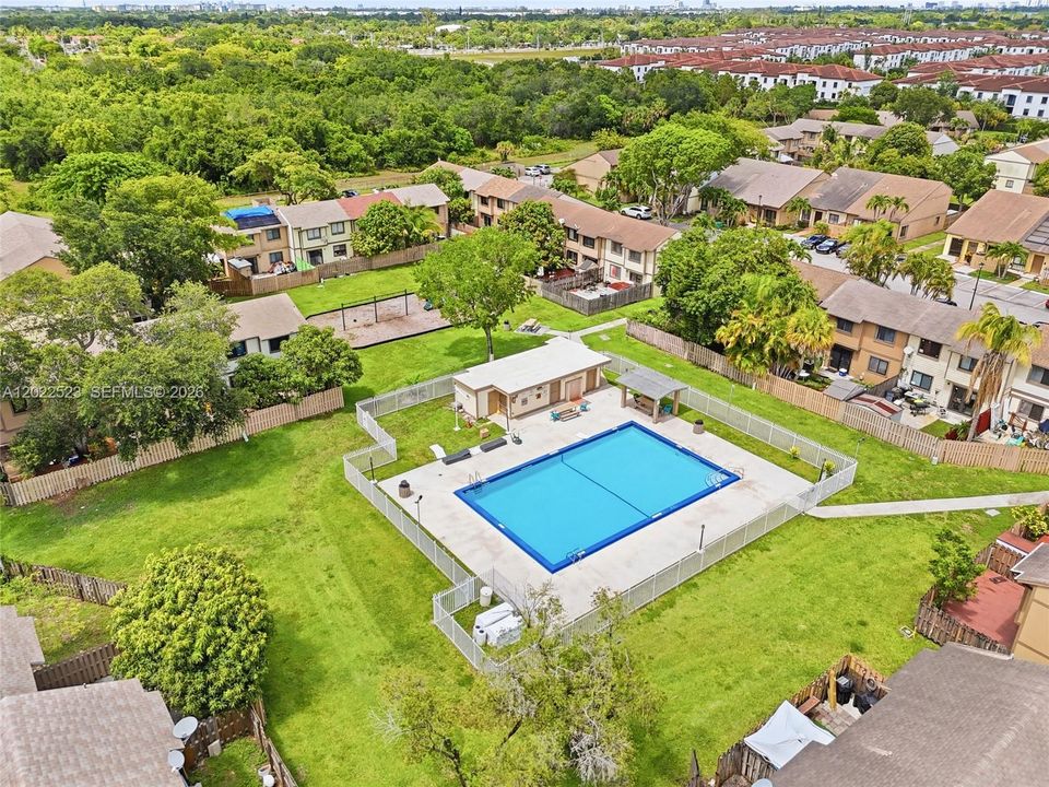 For Sale: $469,000 (4 beds, 2 baths, 1525 Square Feet)