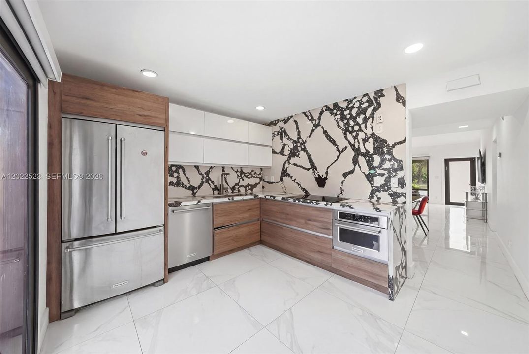 For Sale: $469,000 (4 beds, 2 baths, 1525 Square Feet)