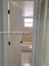 For Sale: $170,000 (2 beds, 1 baths, 713 Square Feet)
