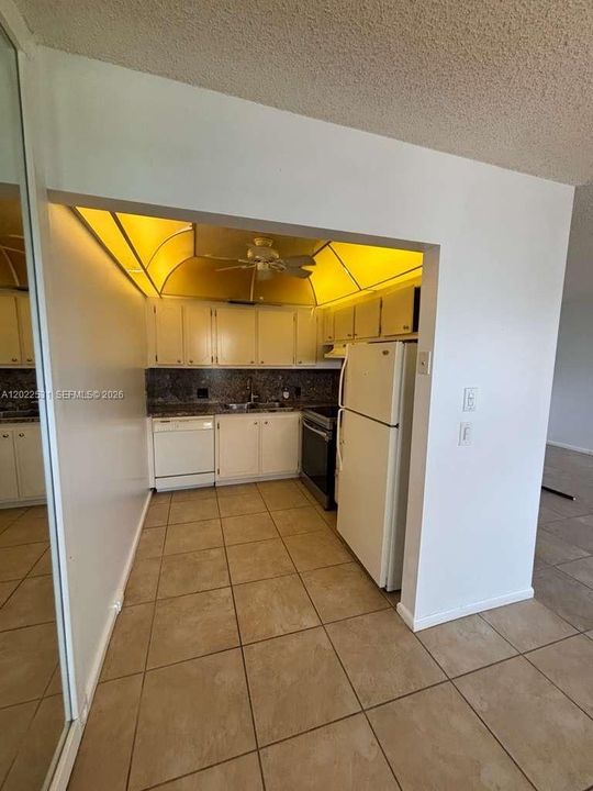 En Renta: $1,500 (2 camas, 1 baños, 819 Pies cuadrados)