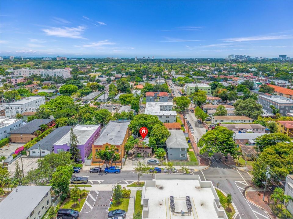 For Sale: $550,000 (0.11 acres)
