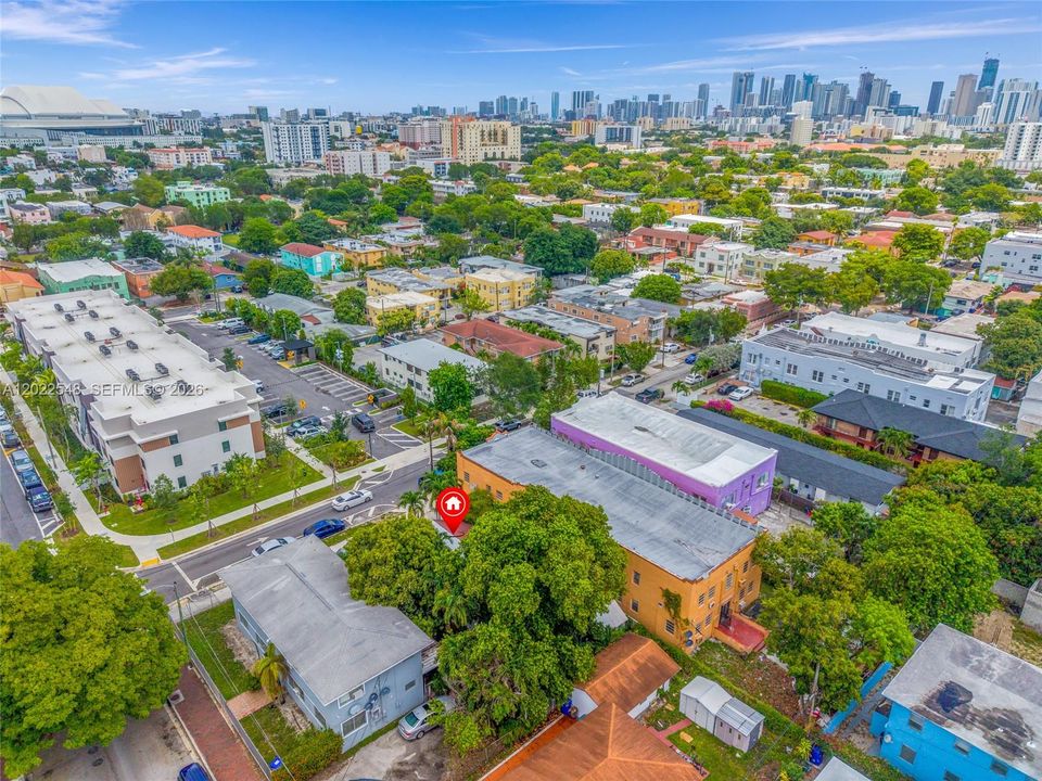 For Sale: $550,000 (0.11 acres)
