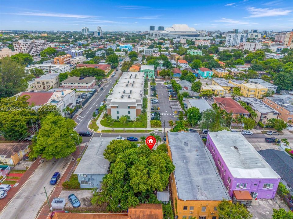 For Sale: $550,000 (0.11 acres)