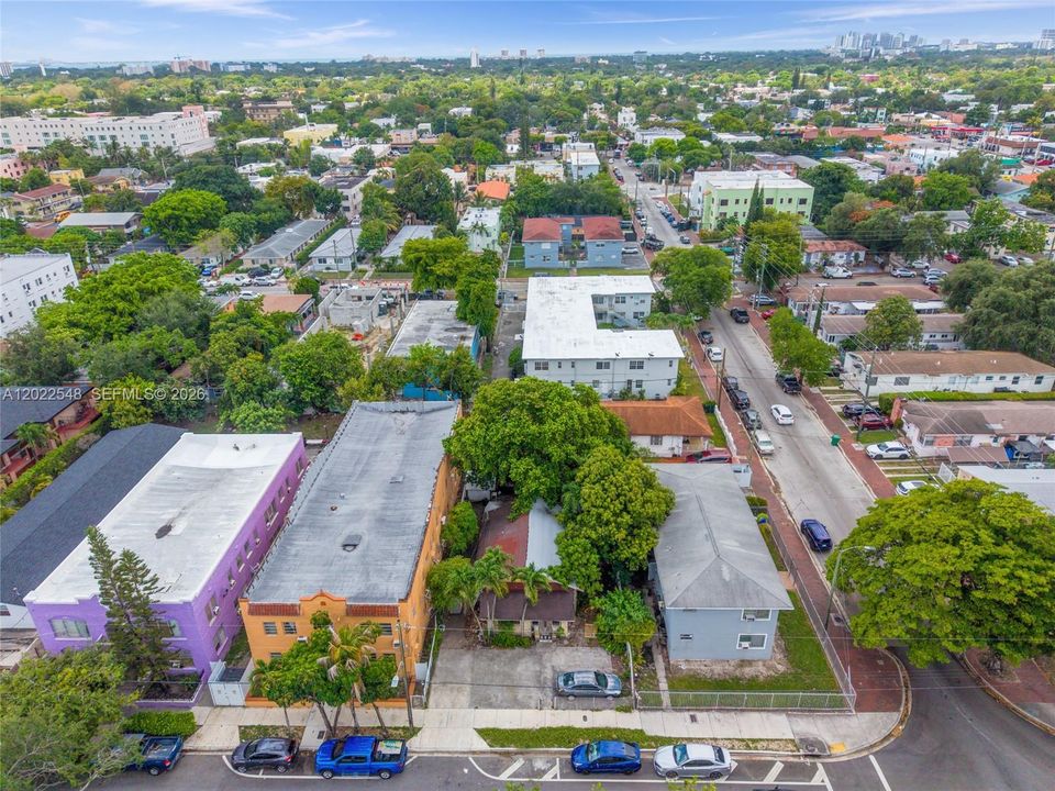 For Sale: $550,000 (0.11 acres)