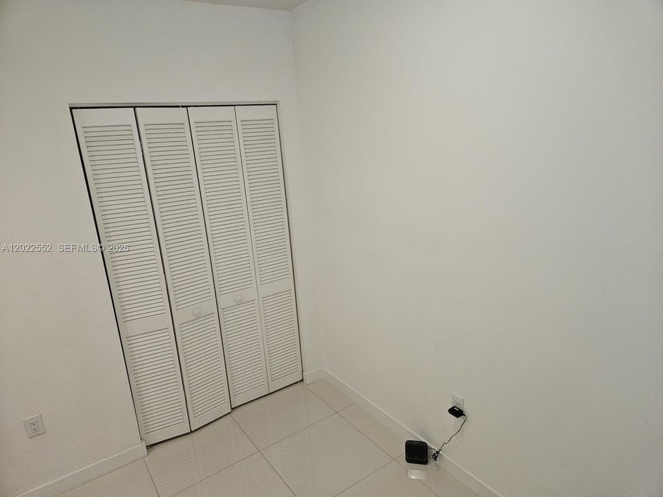 В аренду: $2,500 (1 спален, 1 ванн, 726 Квадратных фут)