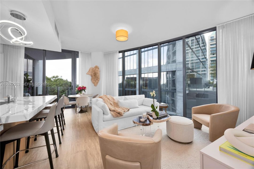 For Sale: $1,800,000 (2 beds, 2 baths, 1184 Square Feet)