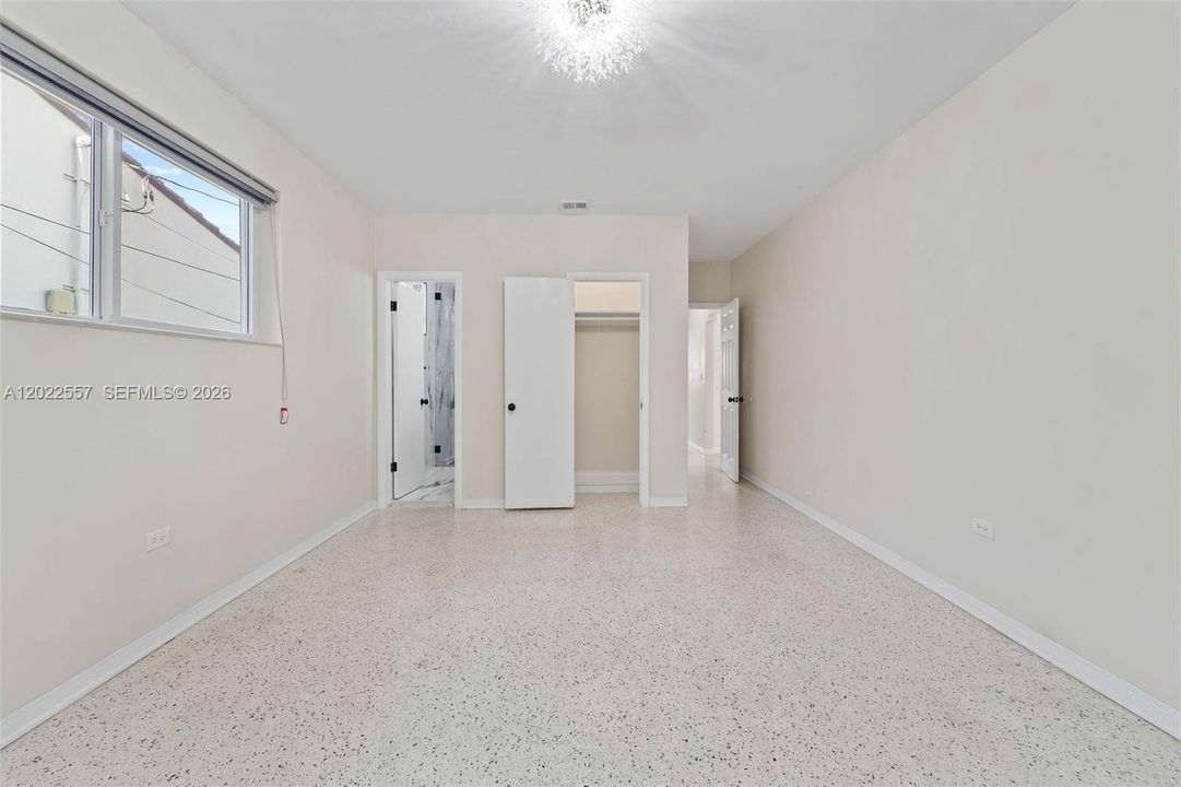 В аренду: $5,950 (2 спален, 2 ванн, 1116 Квадратных фут)