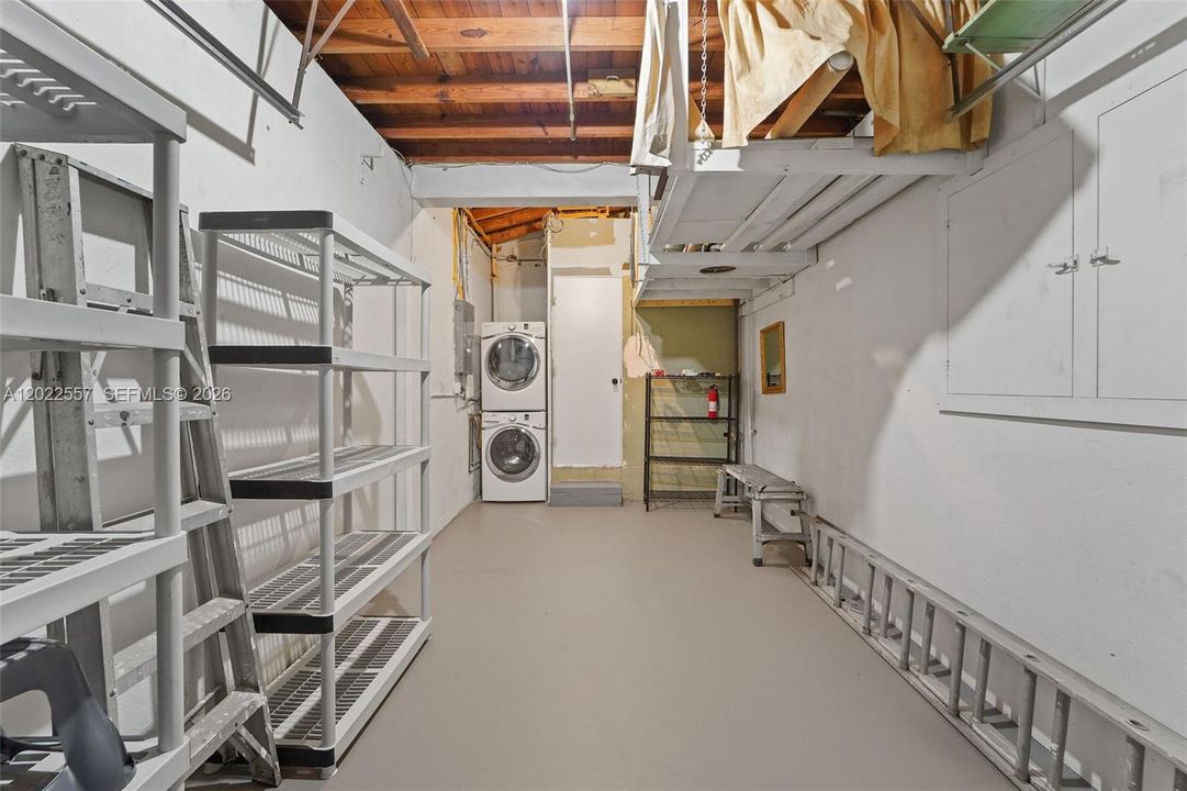 В аренду: $5,950 (2 спален, 2 ванн, 1116 Квадратных фут)