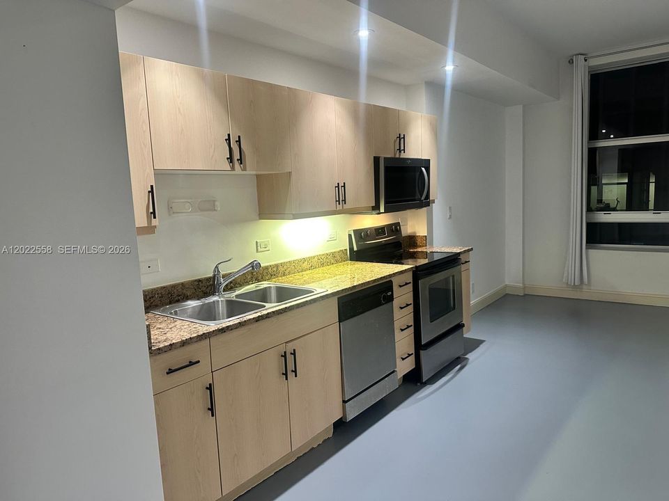 Vendido Recientemente: $250,000 (1 camas, 1 baños, 603 Pies cuadrados)