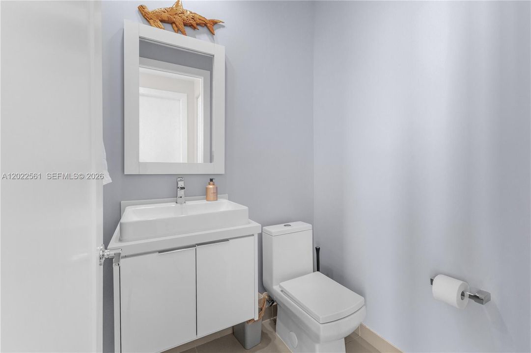 For Rent: $4,600 (3 beds, 2 baths, 2317 Square Feet)