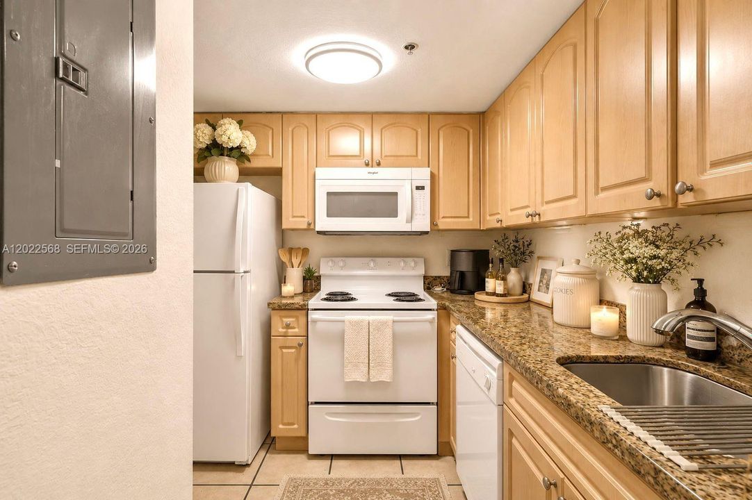 En Venta: $266,000 (2 camas, 2 baños, 746 Pies cuadrados)