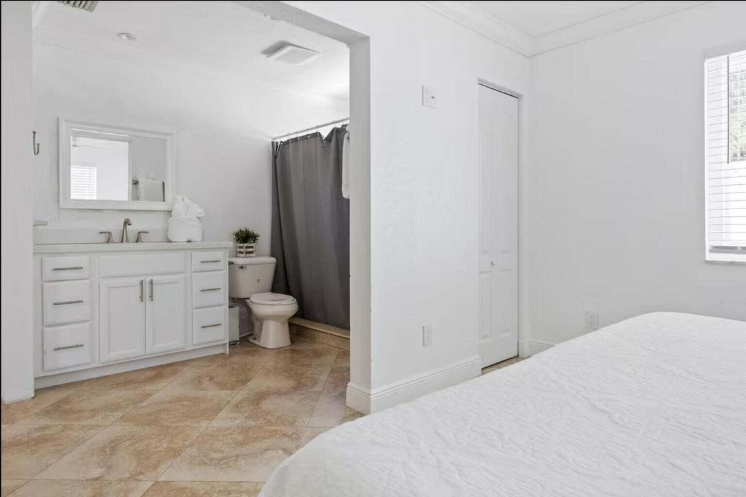 337 Balsam St (Master Bdrm3)